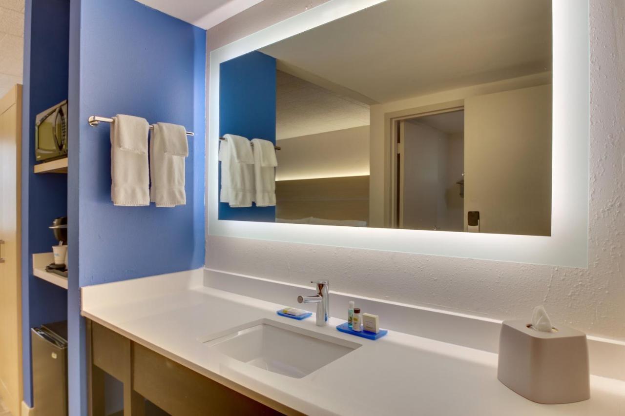 Holiday Inn Express Pittston - Scranton Airport By Ihg Esterno foto
