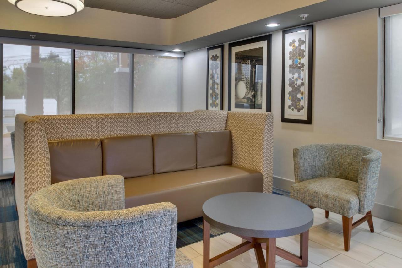 Holiday Inn Express Pittston - Scranton Airport By Ihg Esterno foto